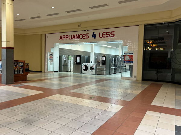 Lansing Mall - Aug 13 2022 (newer photo)